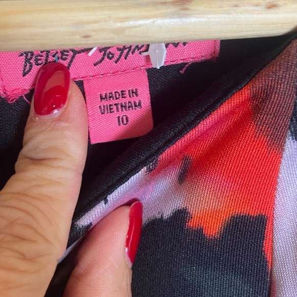 Betsey Johnson Fit & Flare Midi Dress Sz 10 Pink Black Multicolor Curvy Stretch - Picture 9 of 11